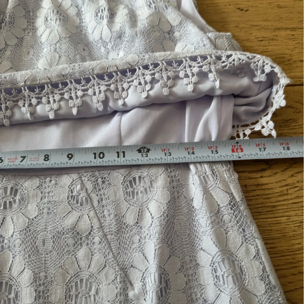 Gianni Bini Lavender Floral Lace Popover‎ Sleeveless Pom Pom Trim Size 10 (705)